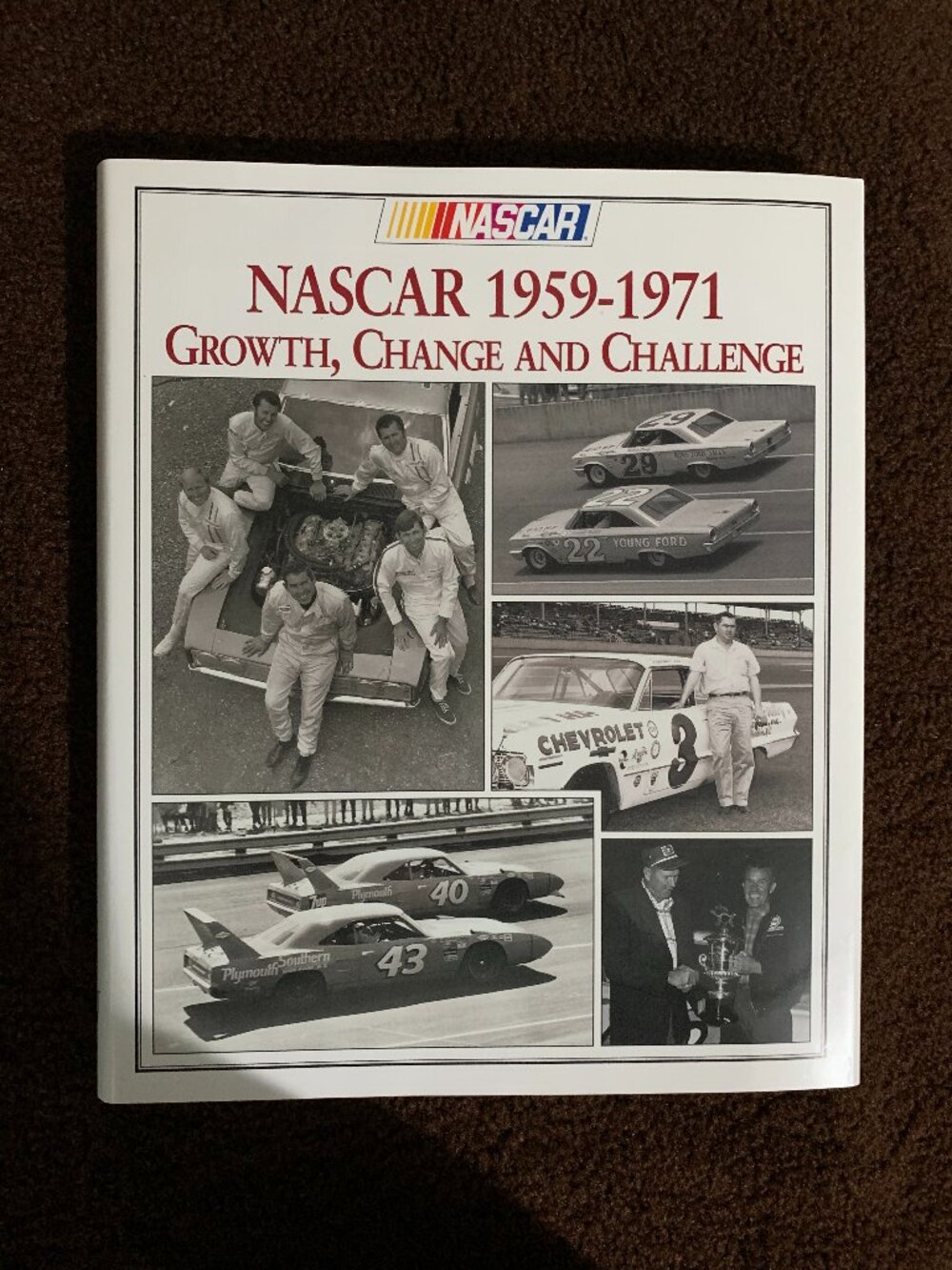 NASCAR WINSTON CUP BOOK "like new"